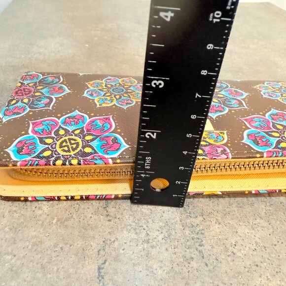 Simply Southern Beach Wallet Brown Colorful Elephant Mandala Gold Zipper Close - Picture 10 of 13